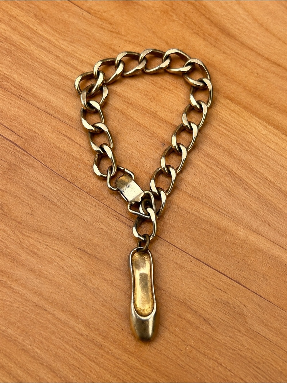Vintage Gold Tone Chunky Chain Bracelet Shoe Charm Star Diamond Mark 7”